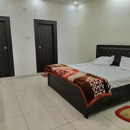 Hotel Dev International Khalilabad Luaran gambar