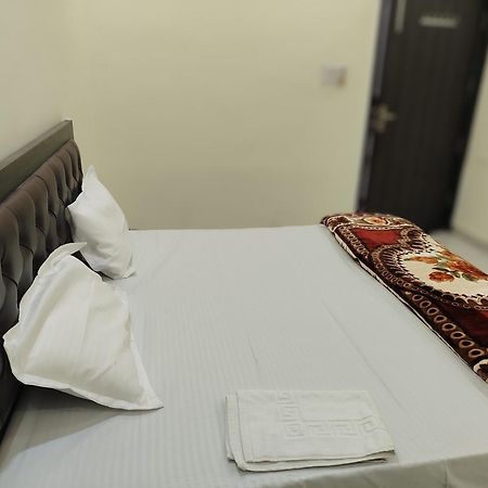 Hotel Dev International Khalilabad Luaran gambar