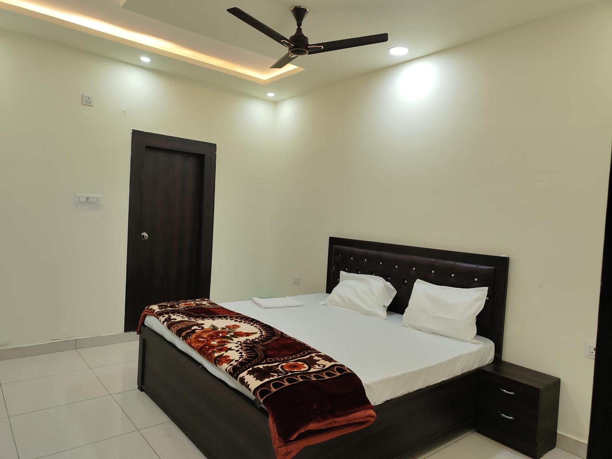 Hotel Dev International Khalilabad Luaran gambar