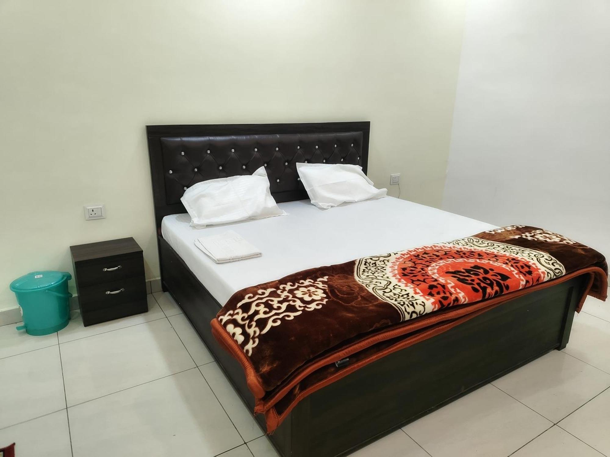 Hotel Dev International Khalilabad Luaran gambar